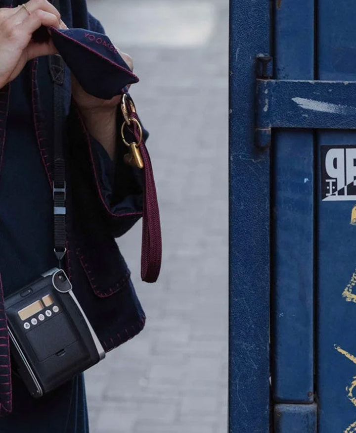 Kurzes Schlüsselband "Zahra Mini" mit vergoldetem Karabiner - Ruby