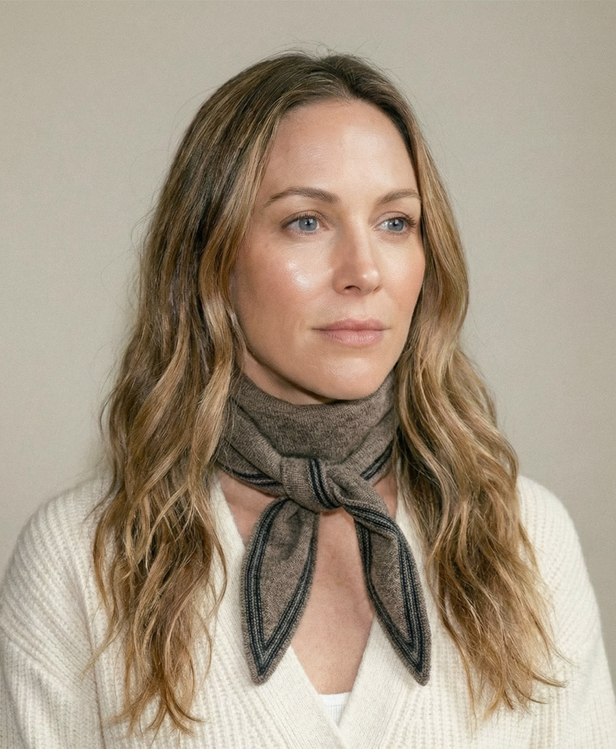 Kleiner Gestrickter Schal / Foulard aus Kaschmir - Braun / Blau