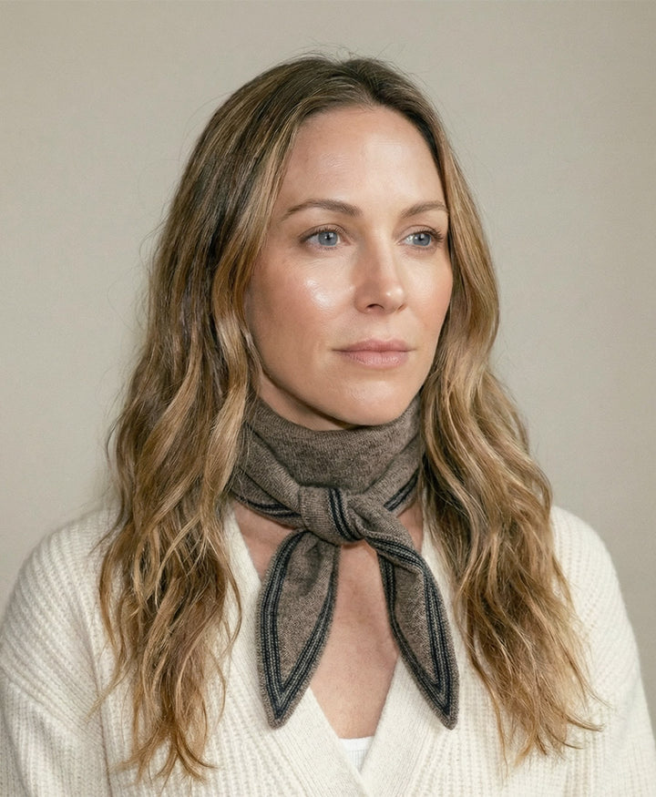 Kleiner Gestrickter Schal / Foulard aus Kaschmir - Braun / Blau