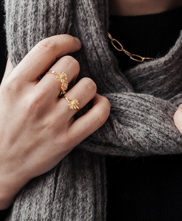 Marguerite Solitaire Ring vergoldet - verstellbar - Elise Tsikis - clomes