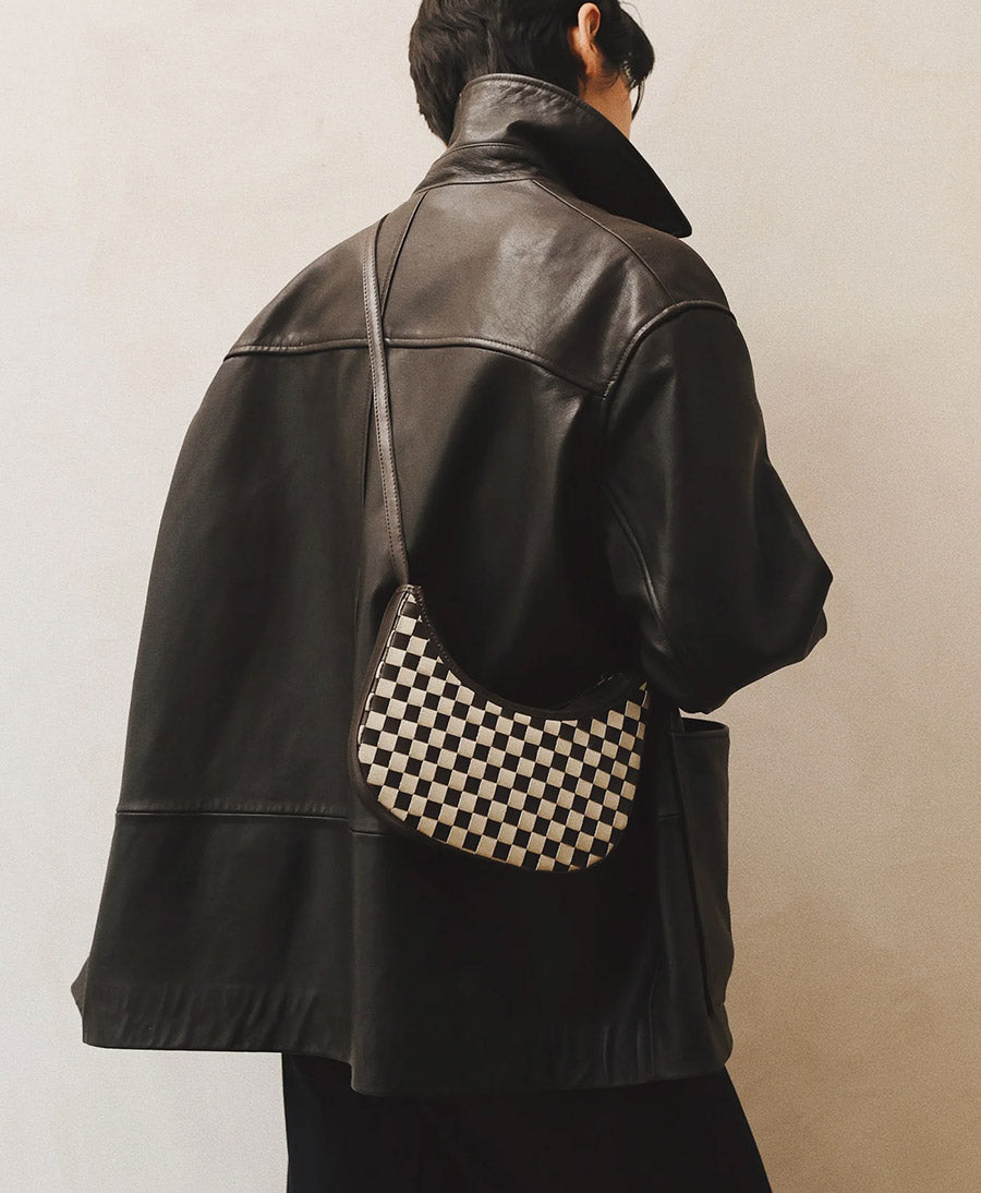 Gewebte Umhängetasche "Mini Sling" - Espresso x Cream