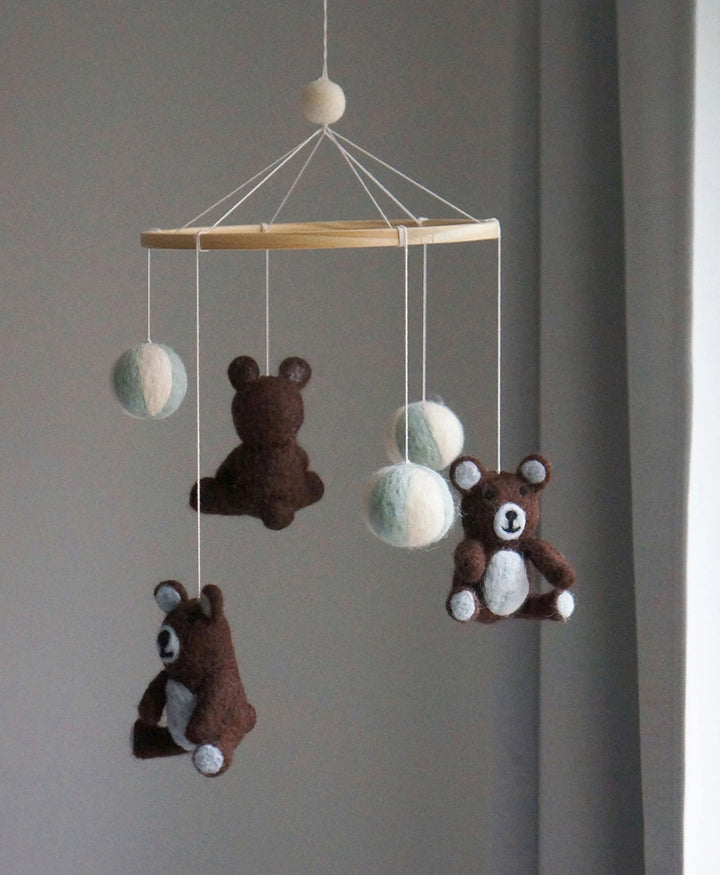 Baby Mobile aus Filz - Bären &amp; Bälle