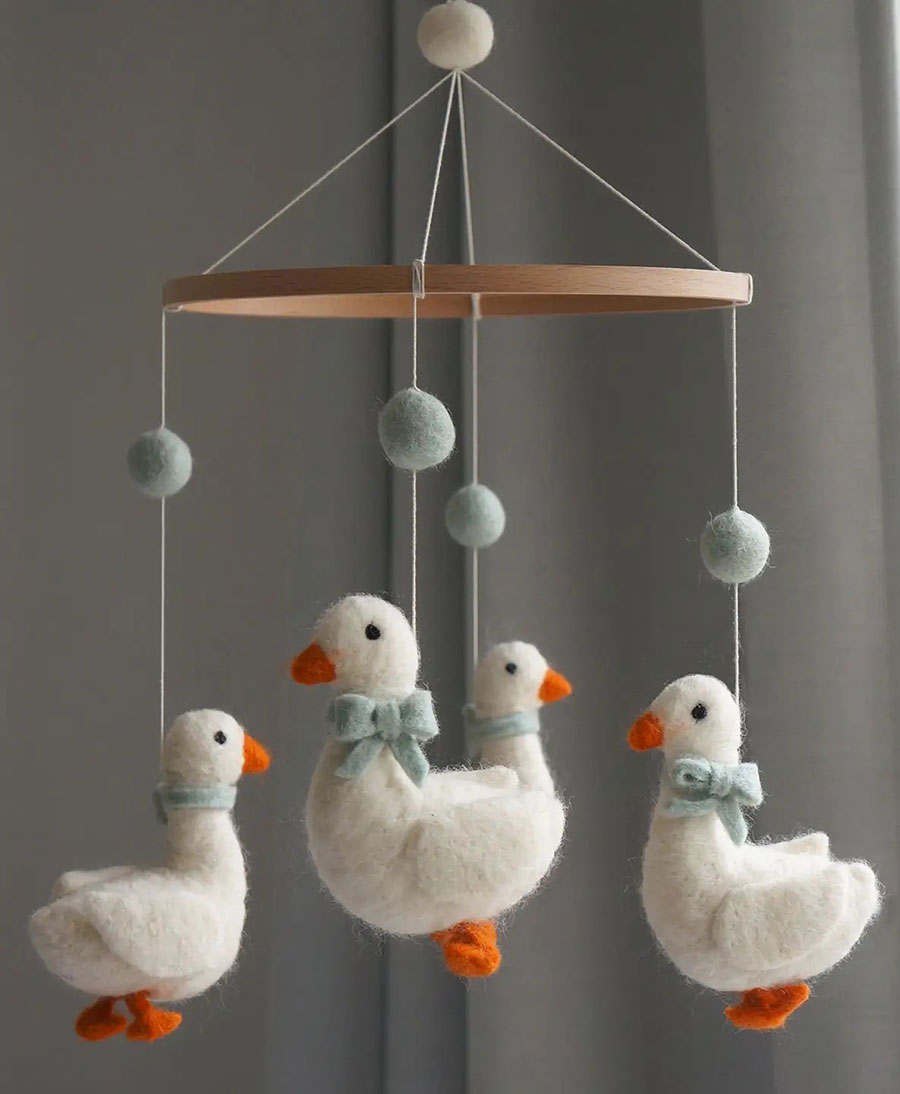 Baby Mobile aus Filz - Gänse