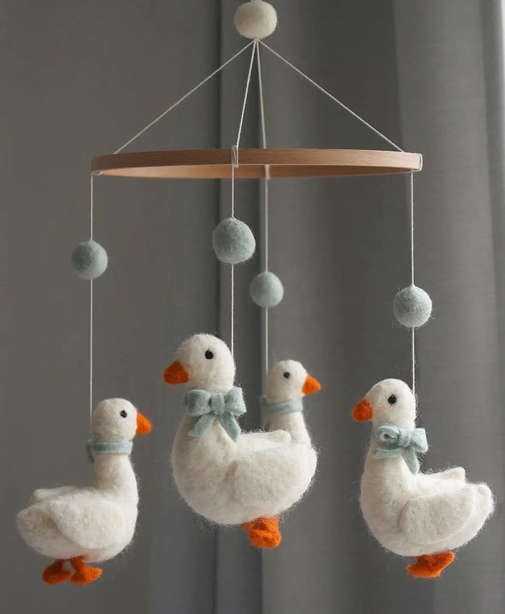 Baby Mobile aus Filz - Gänse