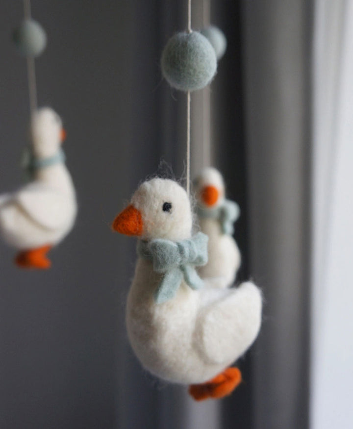 Baby Mobile aus Filz - Gänse