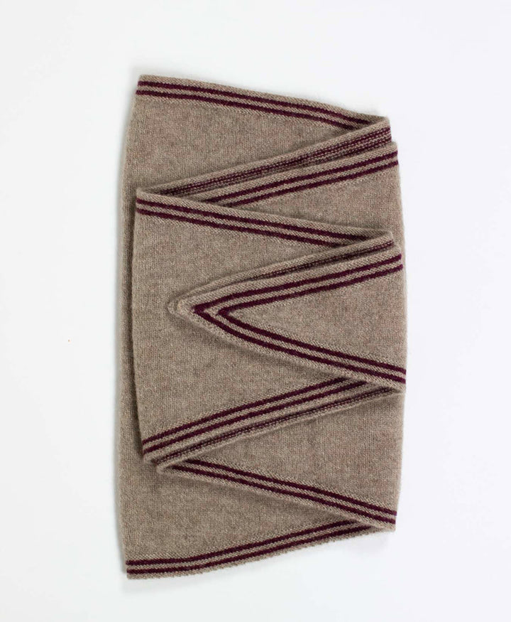 Kleiner Gestrickter Schal / Foulard aus Kaschmir - Beige / Rot