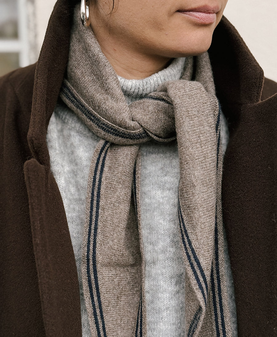 Kleiner Gestrickter Schal / Foulard aus Kaschmir - Braun / Blau