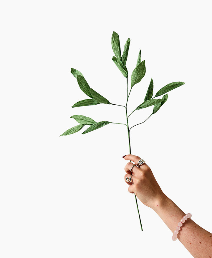 Papierblume Zweig mit detaillierten Blättern - Grün