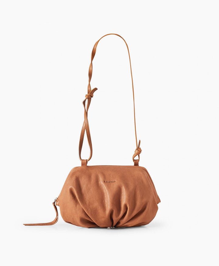 Umhängetasche aus Leder "Plis Bag M" - Hellbraun