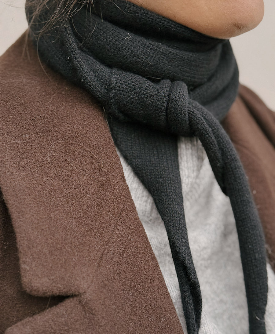 Triangel-Strickschal / Bandana aus Kaschmir - Schwarz