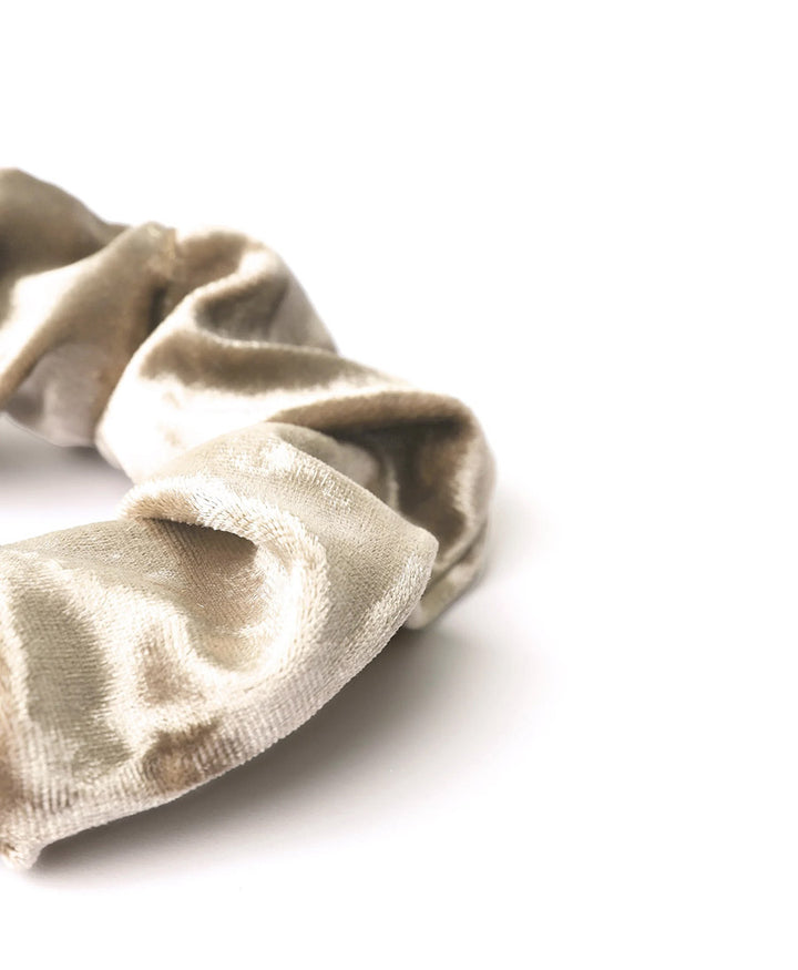 Medina Scrunchie Velvet aus Samt - Creme