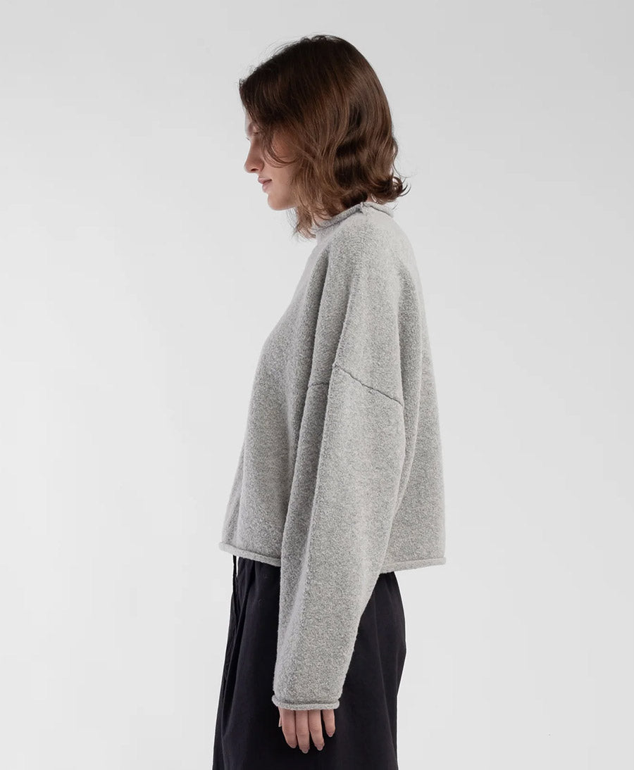 Grauer Strickpullover Heather Grey Boucle Rolled Sweater