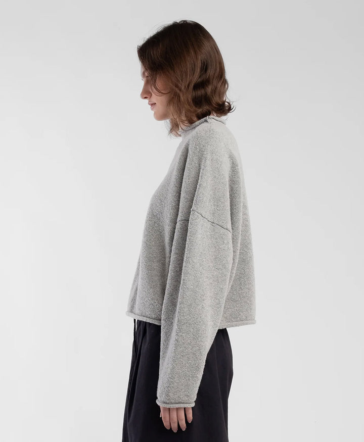 Grauer Strickpullover Heather Grey Boucle Rolled Sweater