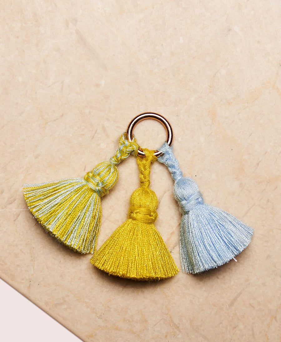 Schlüsselanhänger Tassel Trio SHOUSHA - Hellblau, Lime, Yuzu