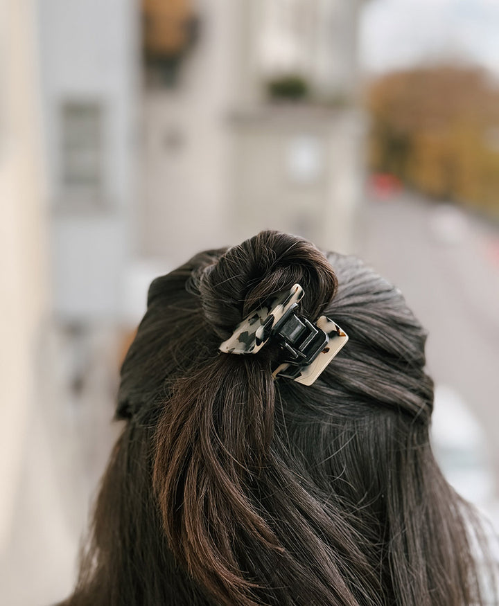 Haarklammer CLEO (S) aus Acetat - Helles Tortoise