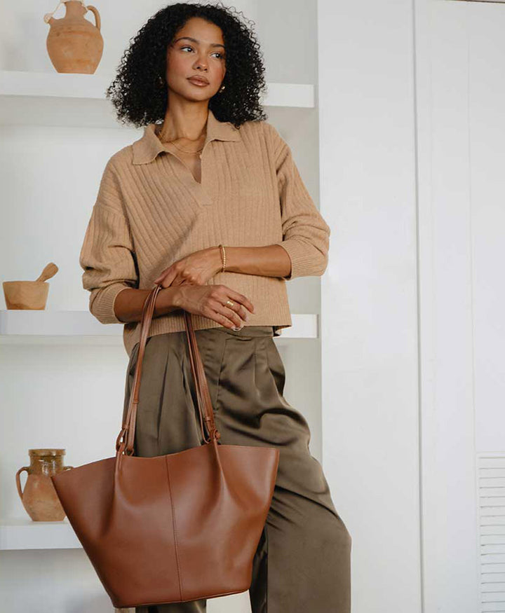 Schultertasche LYDIA aus veganem Leder - Braun