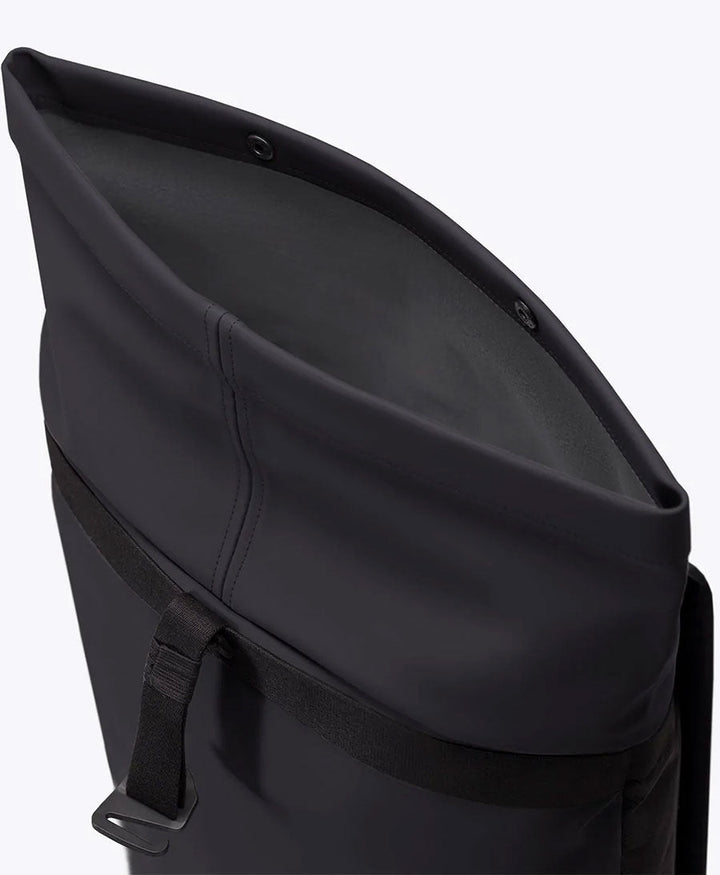 Veganer Rucksack "Vito" Medium Lotus Black - Ucon Acrobatics - clomes