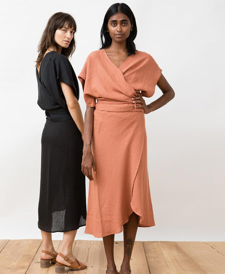 Wrap Skirt Rio - Wickelrock aus schwarzer Leinen - Black - JUNGLE FOLK - clomes