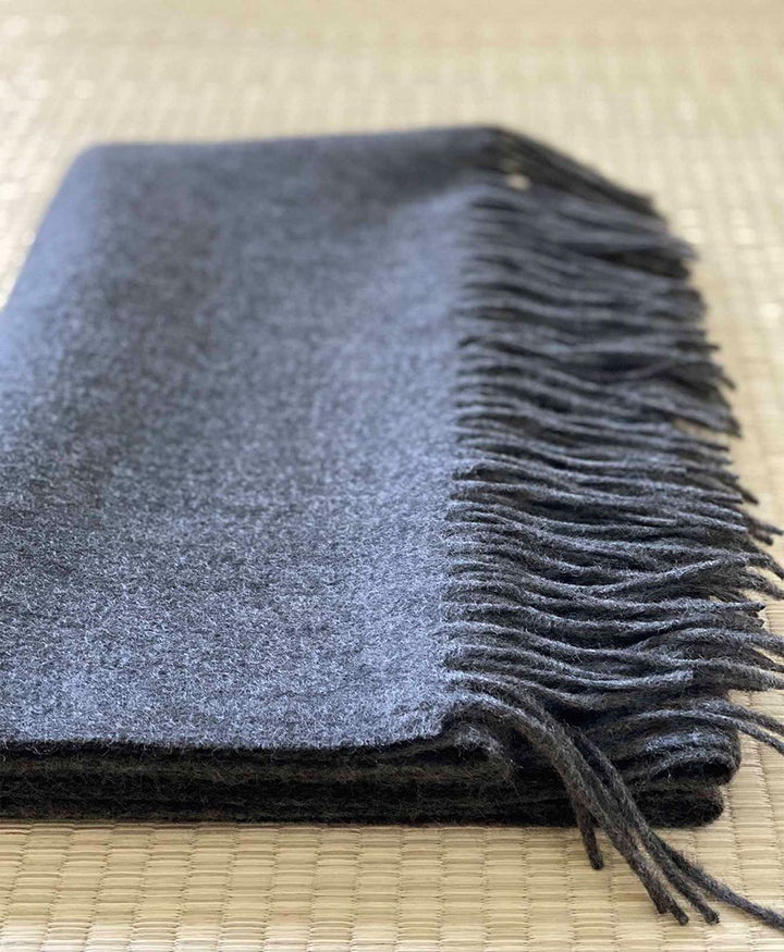 Schal / Halstuch aus Kaschmir - dunkelgrau
