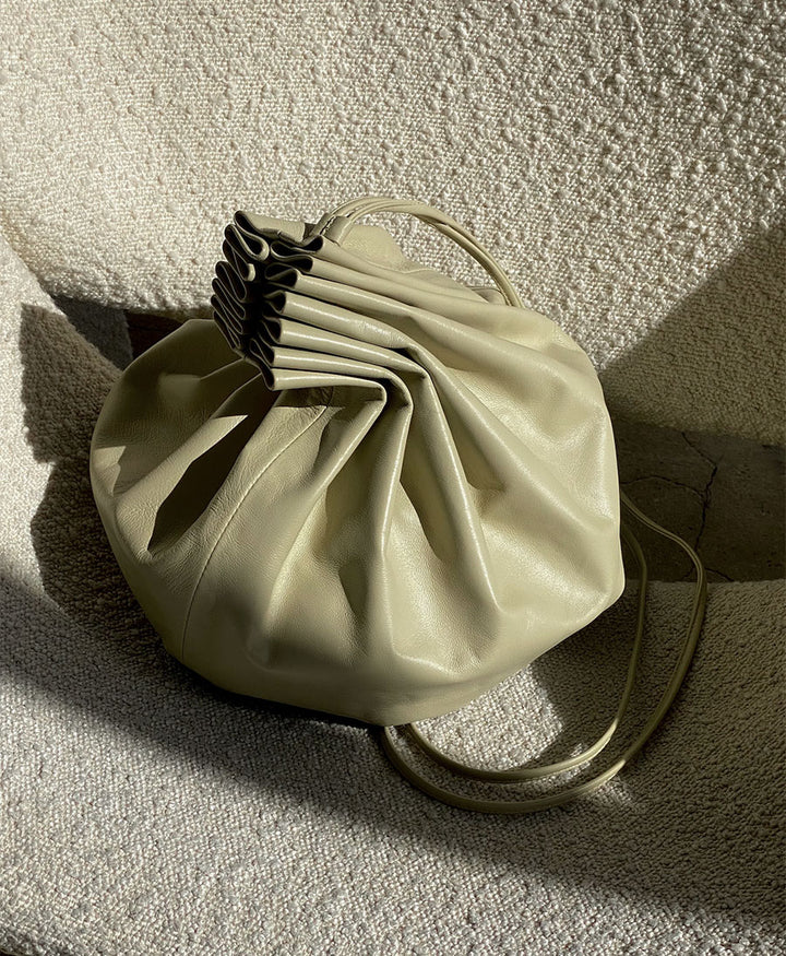 Tasche "Pleated Balloon Bag Crossbody" - Lammleder, pastellgrün