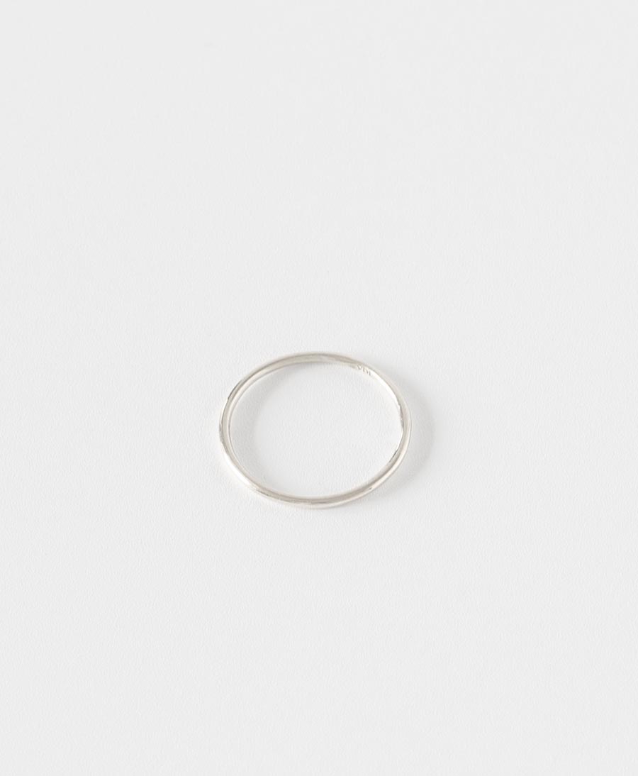 ESSENTIALS Thin Ring mit Weissgold vergoldet