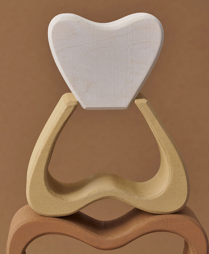 Stapelbares Holzspielzeug "Heart Arch Stacker"
