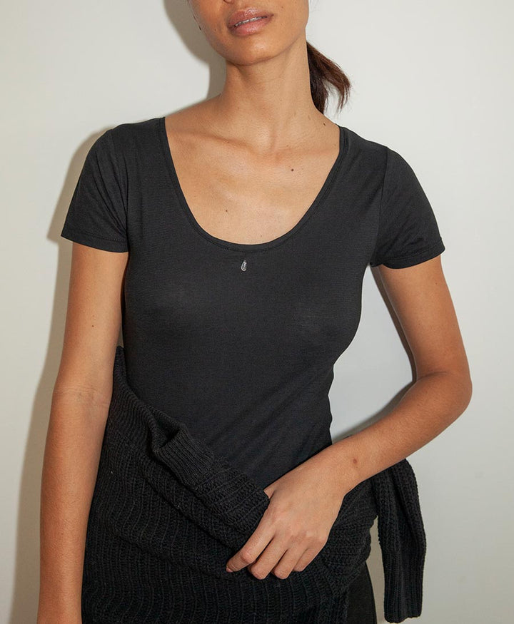 Suyu T-Shirt aus Baumwolle  - Schwarz